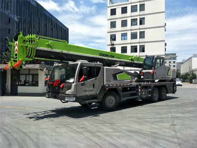 茫崖市跨街广告牌的高空安装注意事项